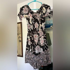 Super cute floral dress